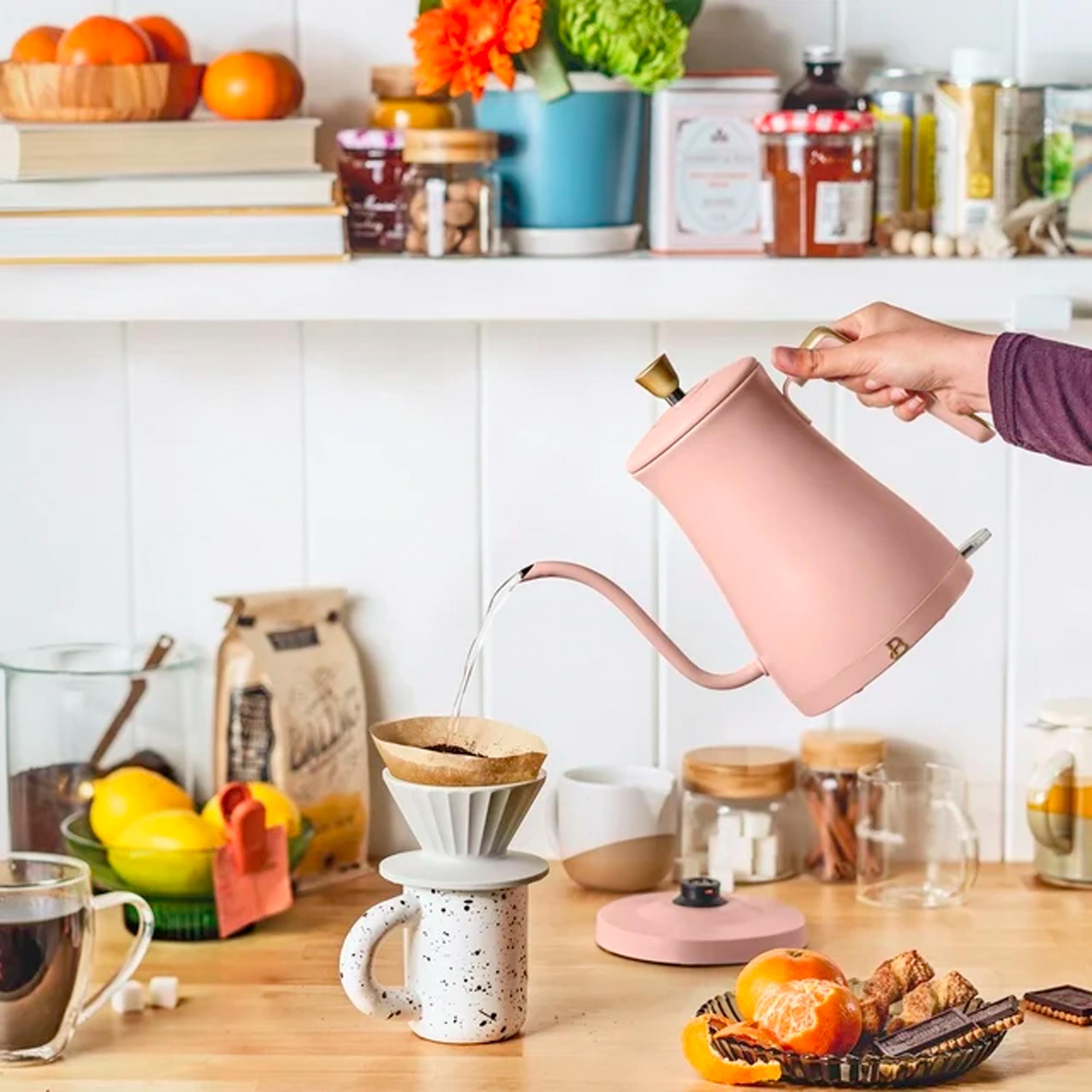 Beautiful 1-Liter Electric Gooseneck Kettle 1200 W, Rose by Drew Barrymore - Imagem 2